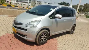 Toyota Ractis 2008 Silver