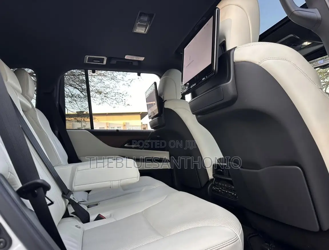 Lexus LX 2025 Pearl