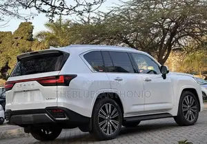 Lexus LX 2025 Pearl