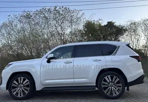 Lexus LX 2025 Pearl