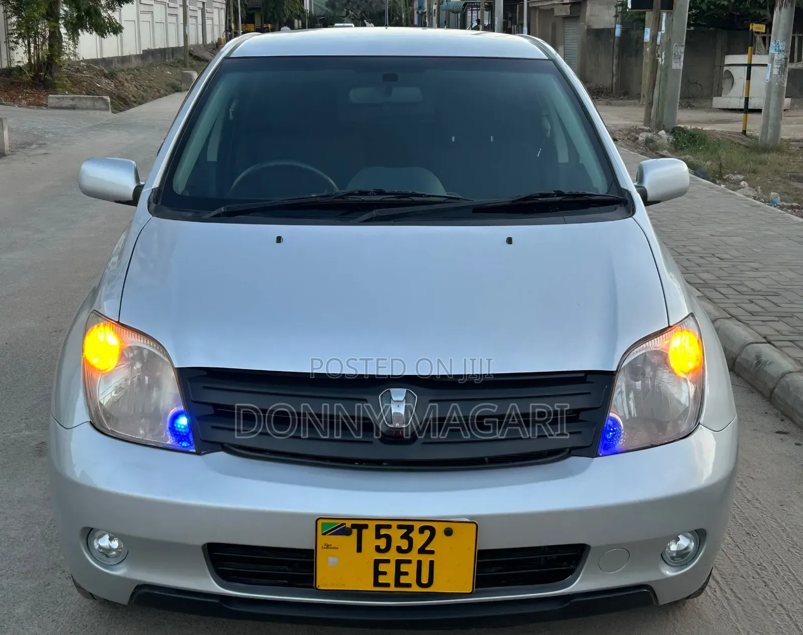 Toyota IST 2005 Silver