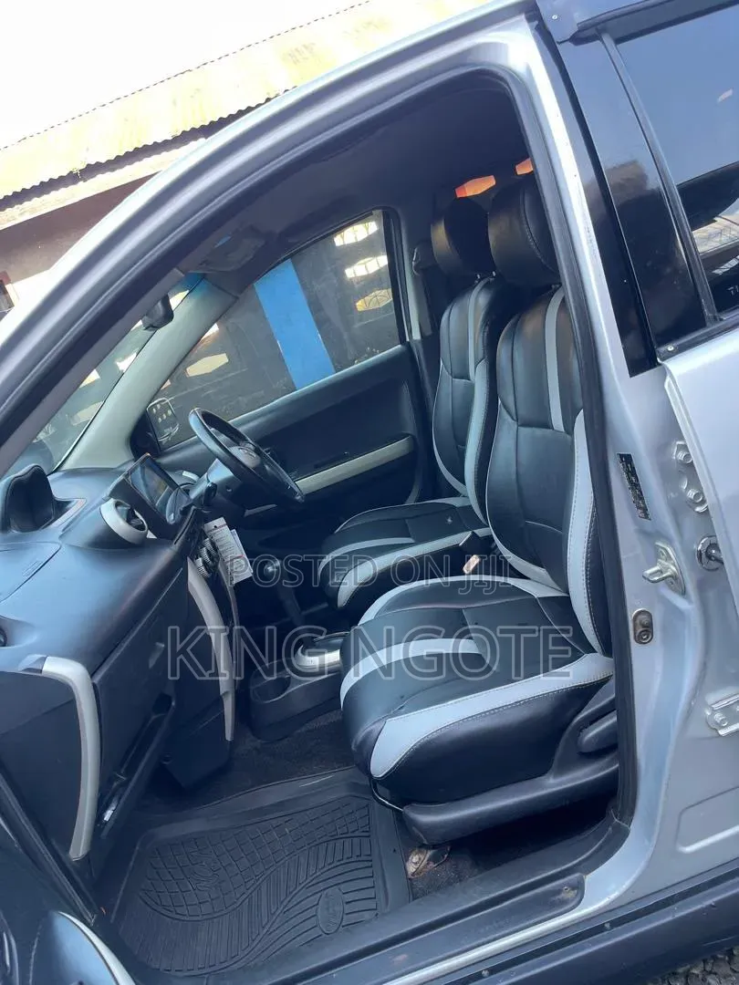 Toyota IST 2005 Silver