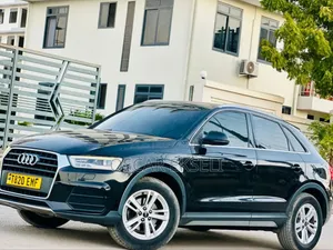 Audi Q3 2015 Black