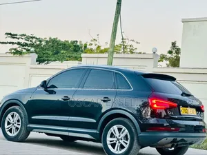 Audi Q3 2015 Black