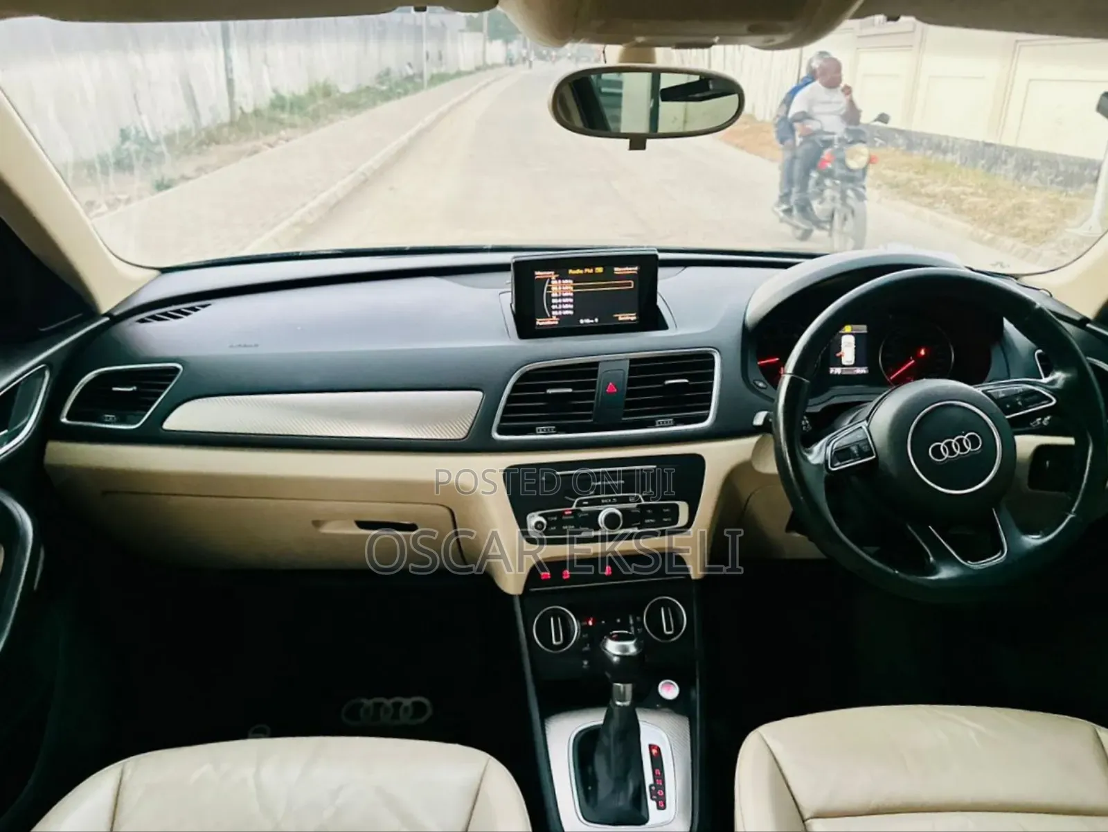 Audi Q3 2015 Black