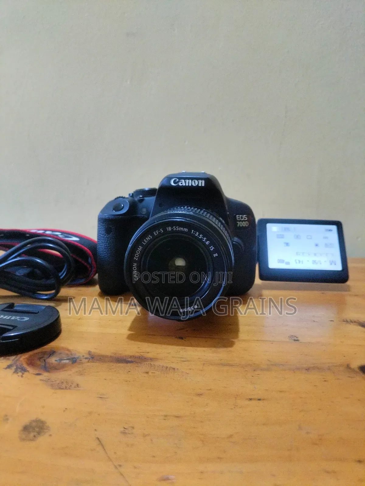 Original Canon 700D Used Like New With 18-55mm Lens + All Accessories