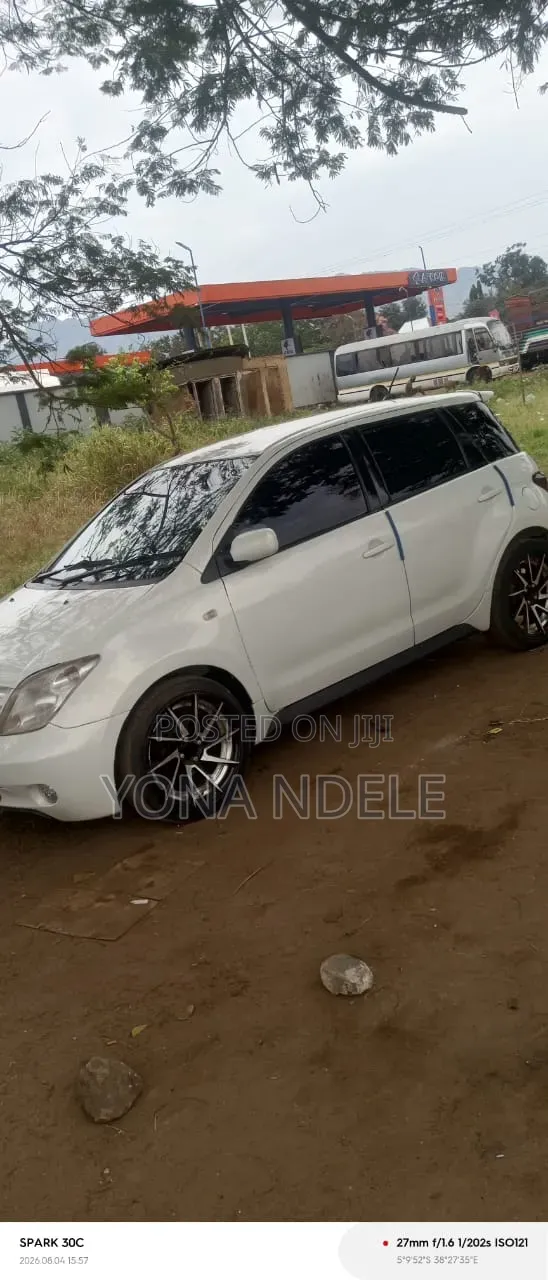 Toyota IST 2007 White