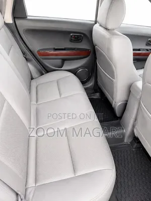 Toyota IST 2004 Silver
