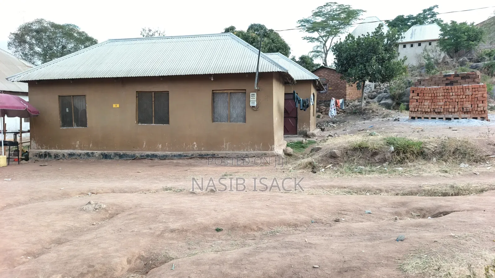6bdrm House in Isamilo for sale