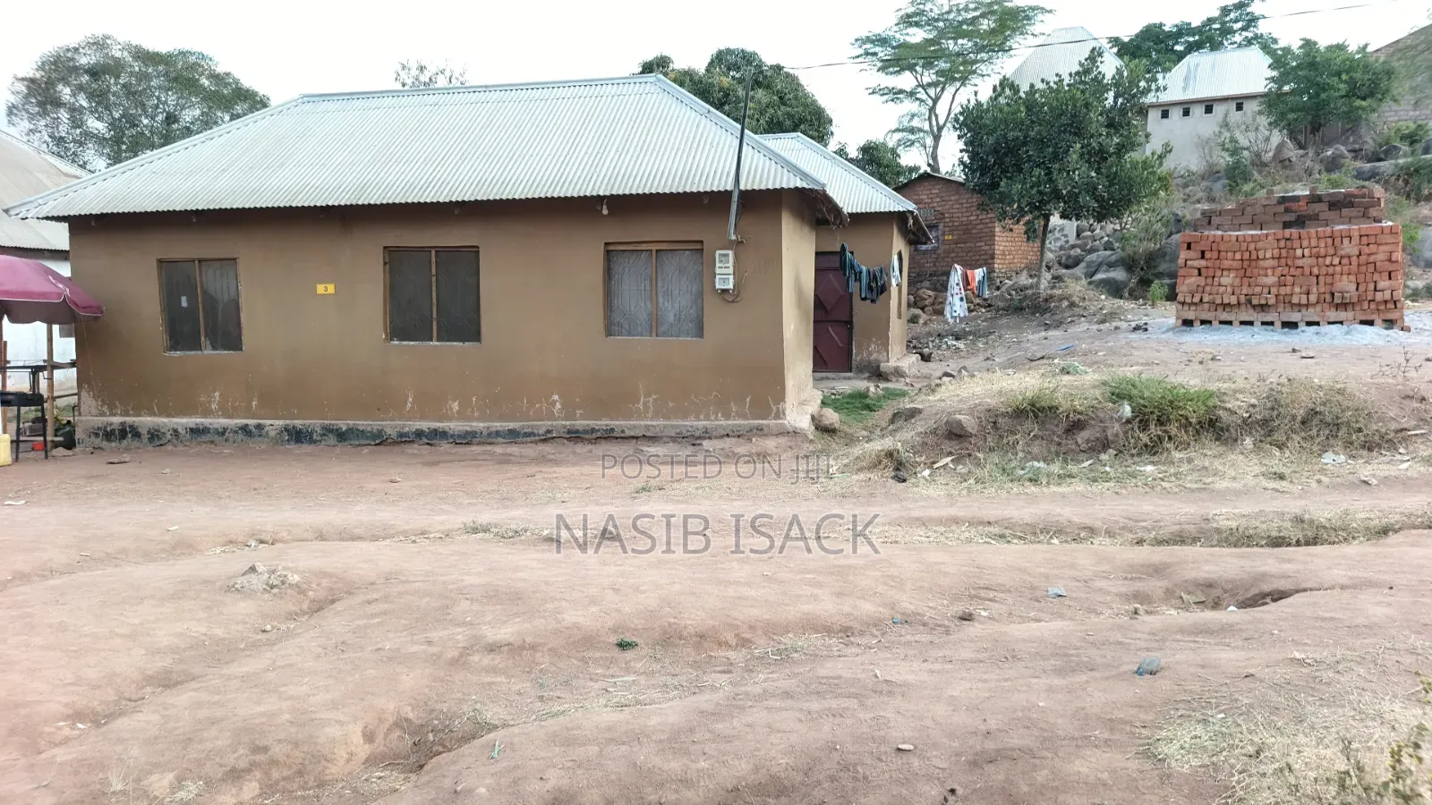 6bdrm House in Isamilo for sale