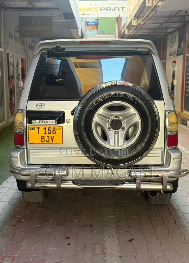 Toyota Land Cruiser Prado 2002 Silver