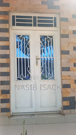 Furnished 4bdrm House in Buswelu for sale