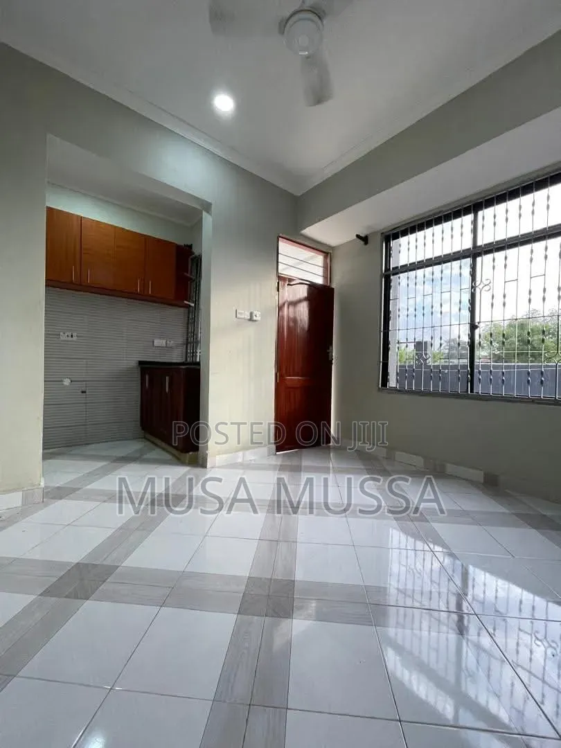 2bdrm Mansion in Mikocheni for rent