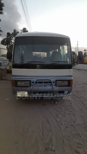Nissan Civilian 2002 White