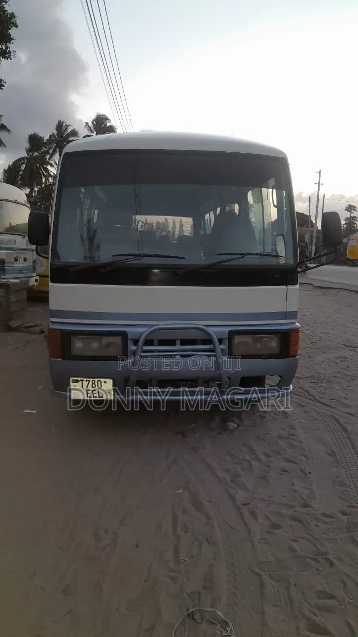Nissan Civilian 2002 White