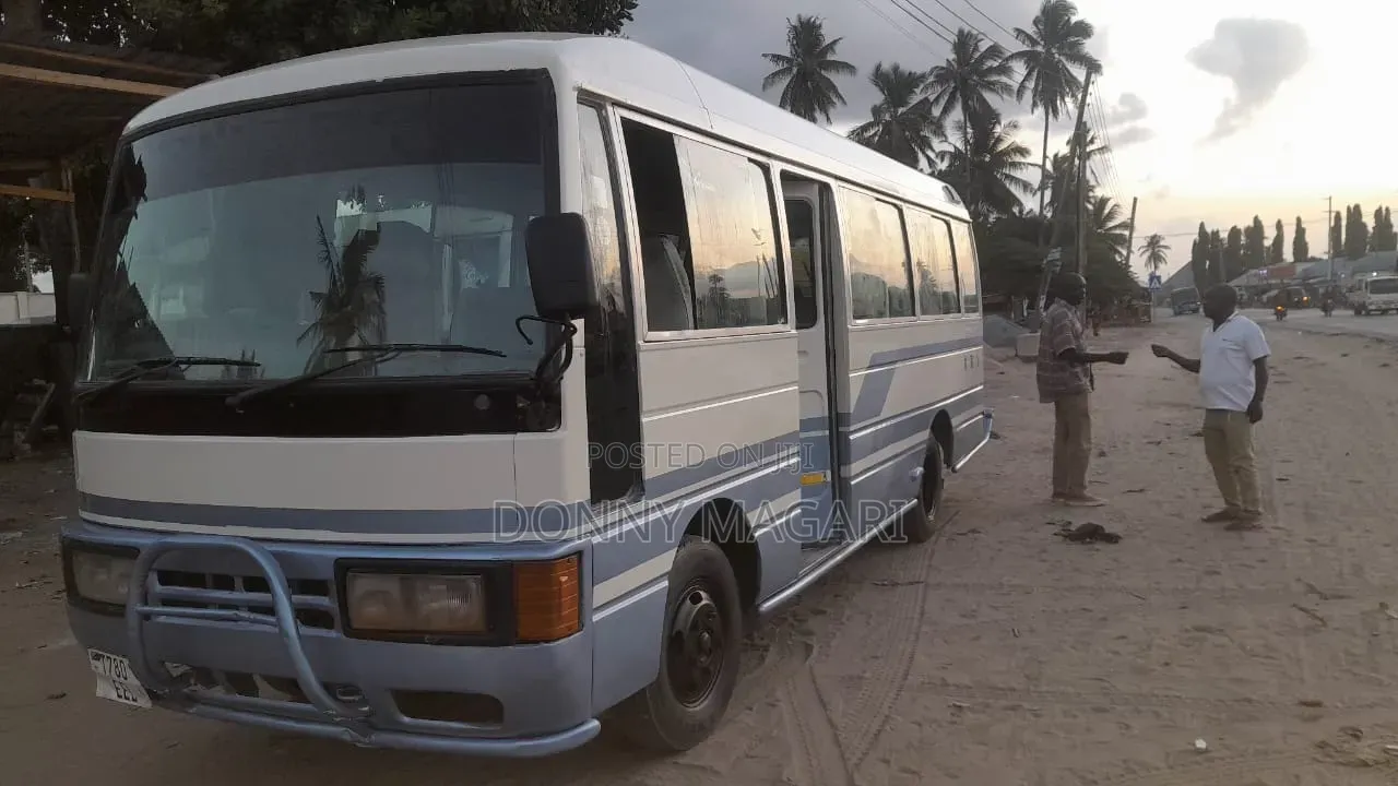 Nissan Civilian 2002 White