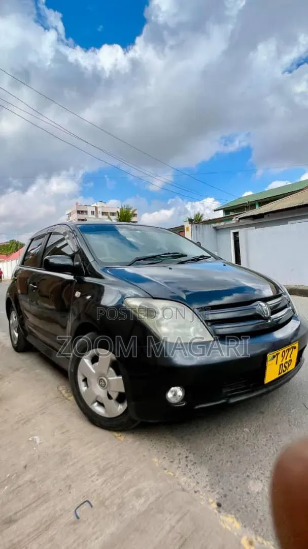 Toyota IST 2005 Black