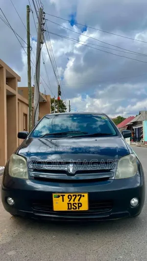 Toyota IST 2005 Black