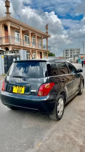 Toyota IST 2005 Black