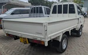 Toyota TownAce 2005 White