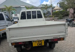Toyota TownAce 2005 White