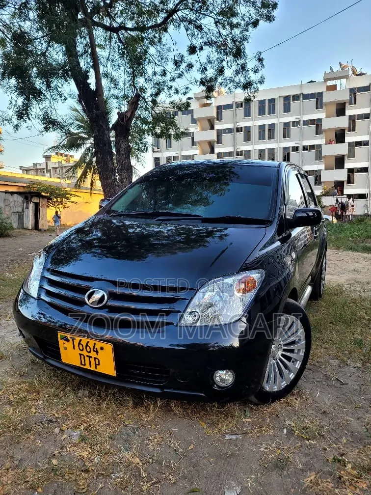 Toyota IST 2005 Black