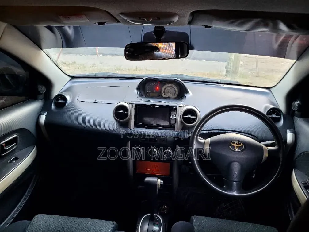 Toyota IST 2005 Black