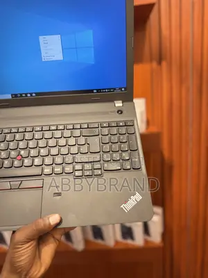 Laptop Lenovo ThinkPad E570 8GB Intel Core i5 HDD 1T