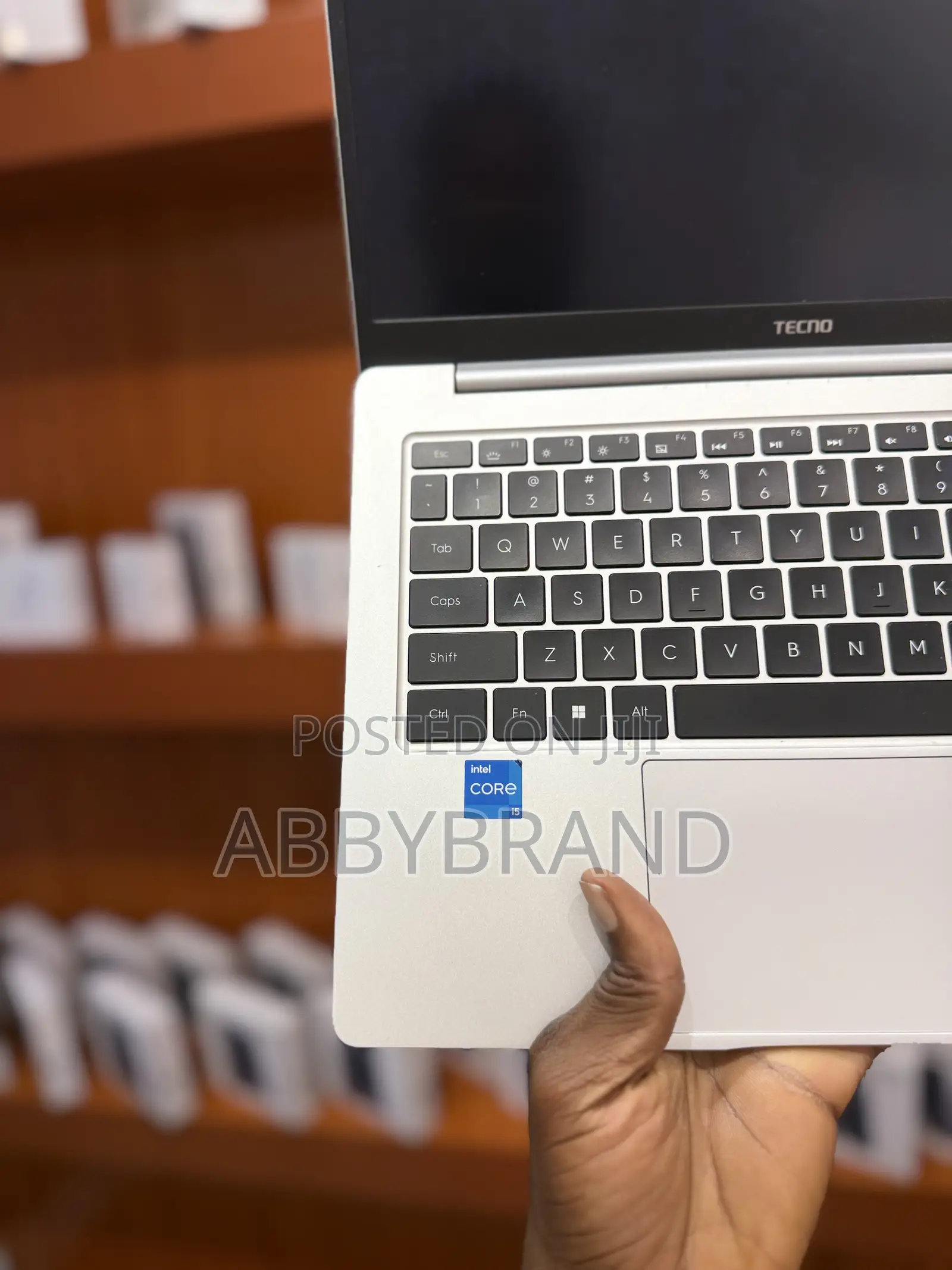 Laptop Tecno MEGABOOK T1 16GB Intel Core i5 SSD 256GB