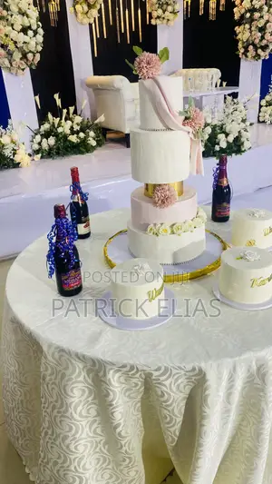 Nauza Cake
