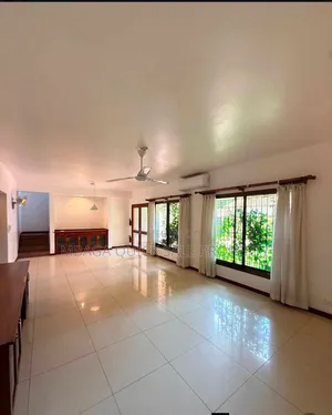 Furnished 4bdrm House in Oyster Bay for rent