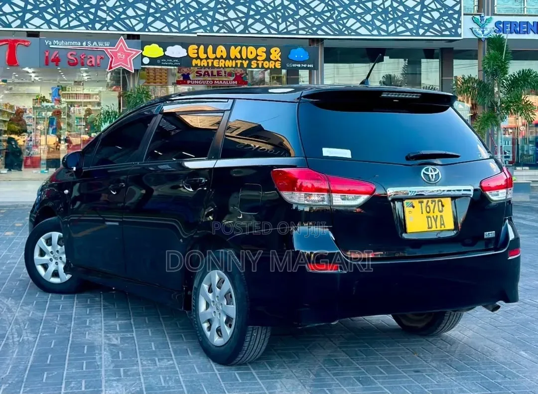 Toyota Wish 2011 Black