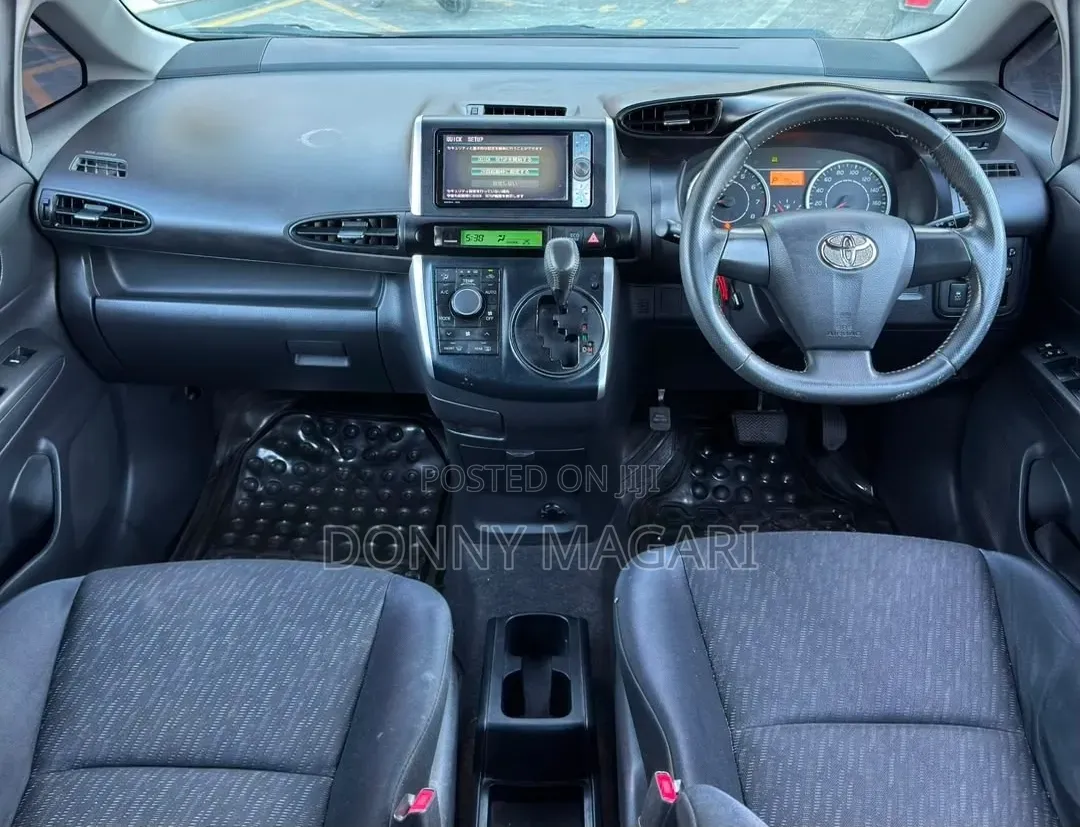 Toyota Wish 2011 Black