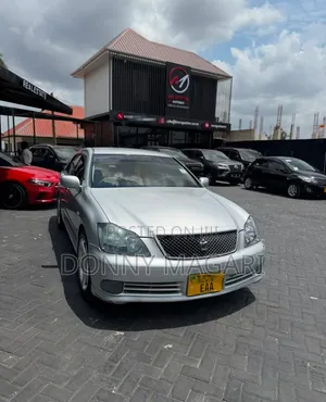 Toyota Crown 2006 Silver