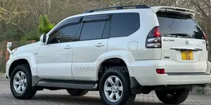Toyota Land Cruiser Prado 3.0 D-4D 5dr 2006 White