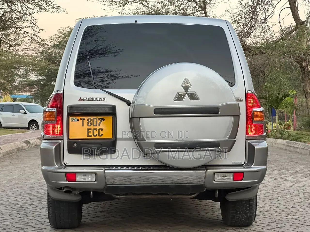 Mitsubishi Pajero 2005 Silver