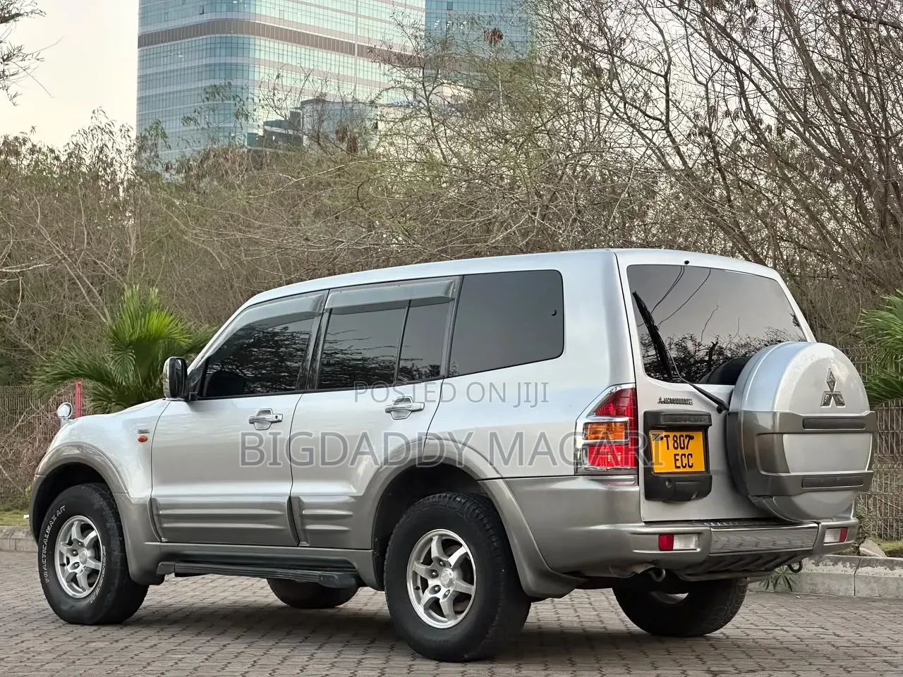 Mitsubishi Pajero 2005 Silver
