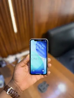 Apple iPhone 11 64 GB White