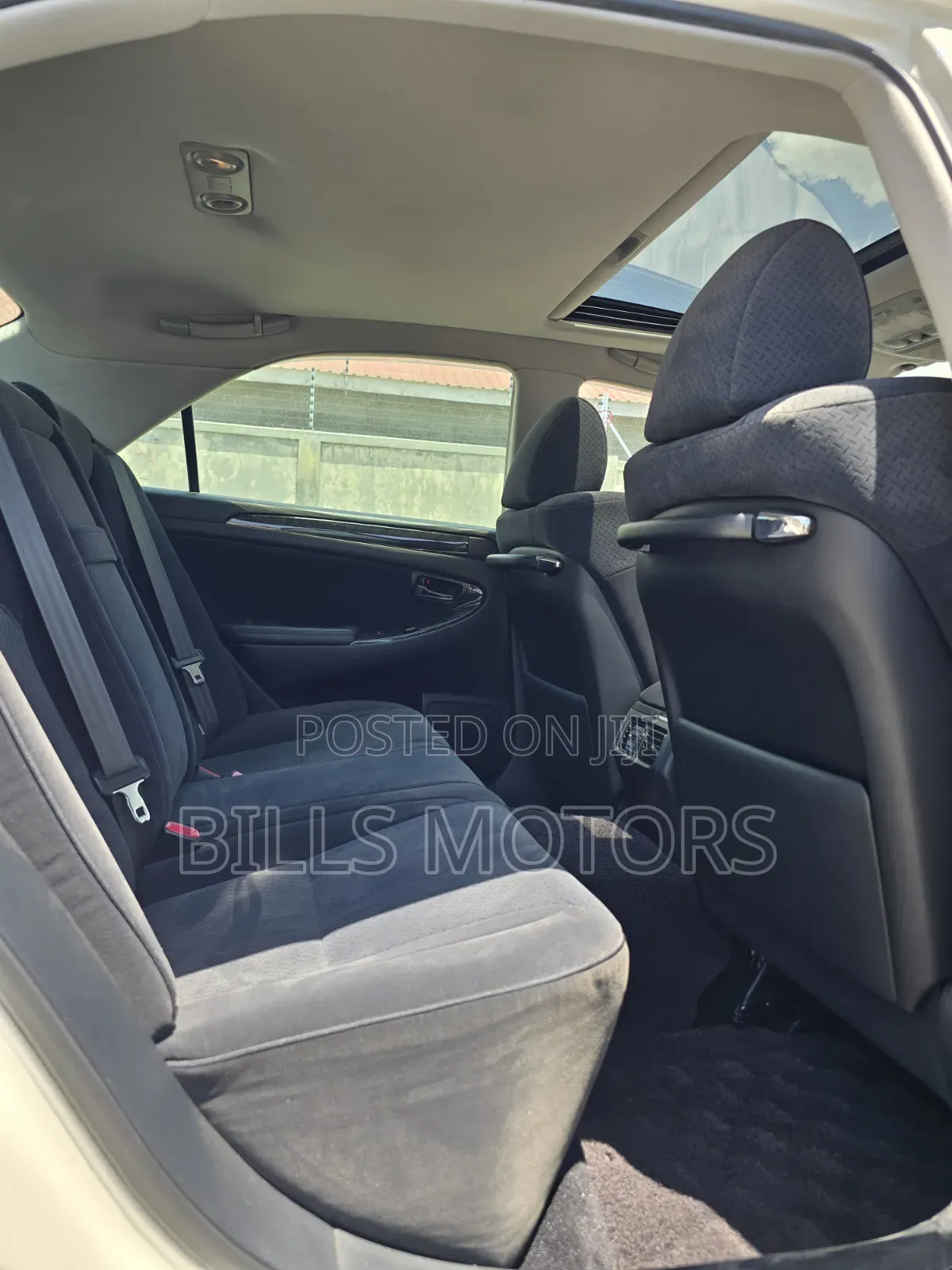 Toyota Crown 2006 White