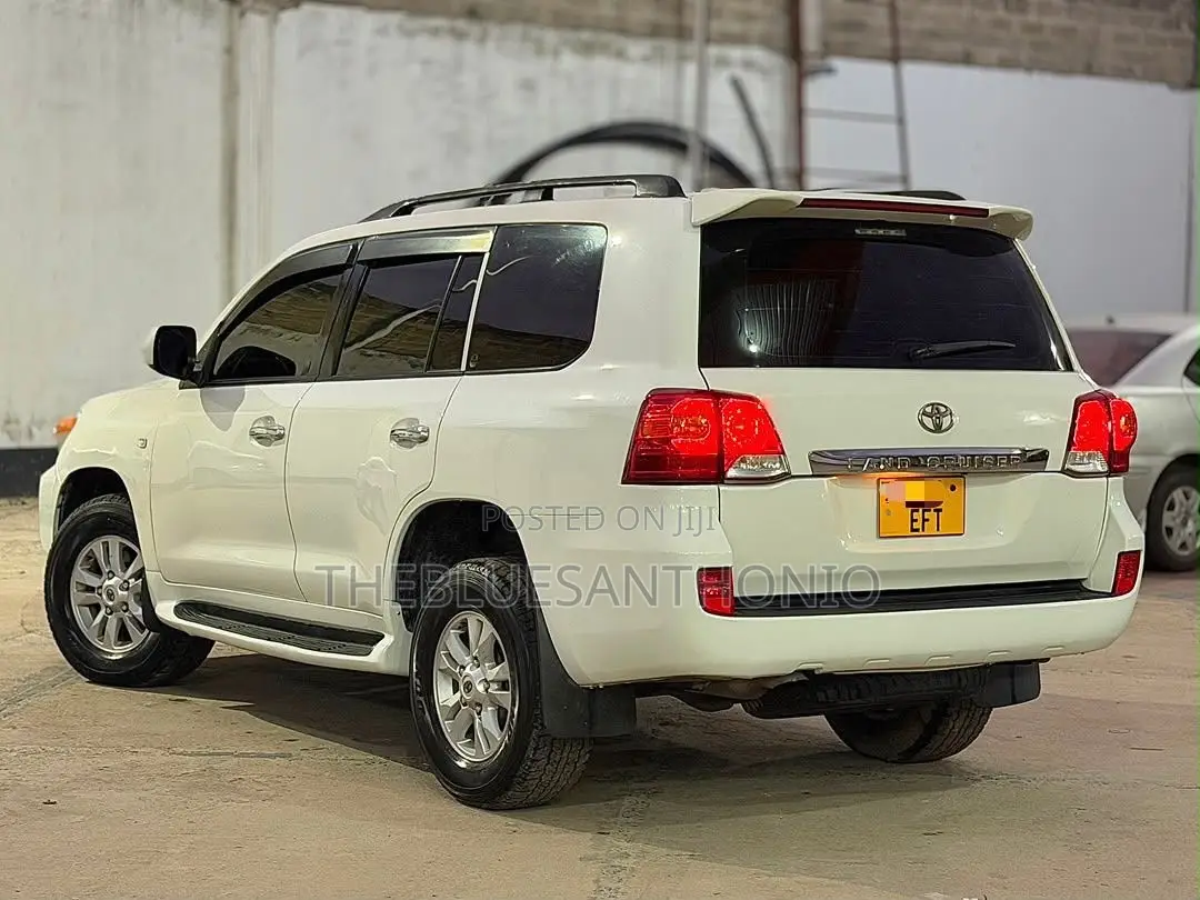Toyota Land Cruiser 2009 Pearl