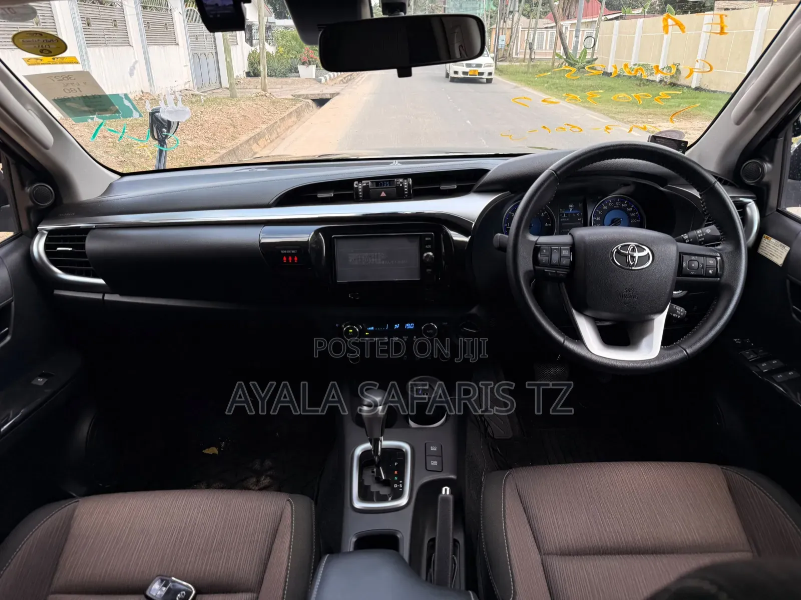 Toyota Hilux 2019 Black