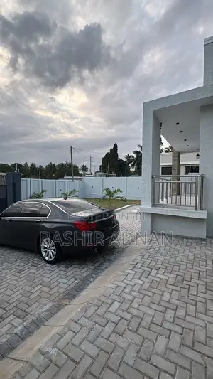 3bdrm House in Goba for sale