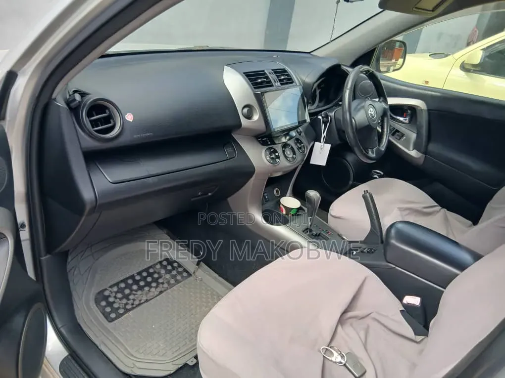 Toyota RAV4 2007 Silver