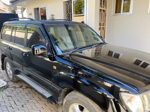 Toyota Land Cruiser 2000 Black