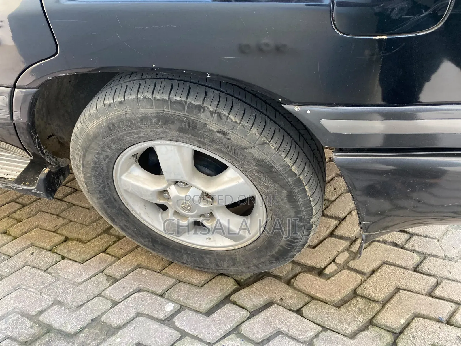 Toyota Land Cruiser 2000 Black
