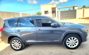 Toyota Vanguard 2010 Gray