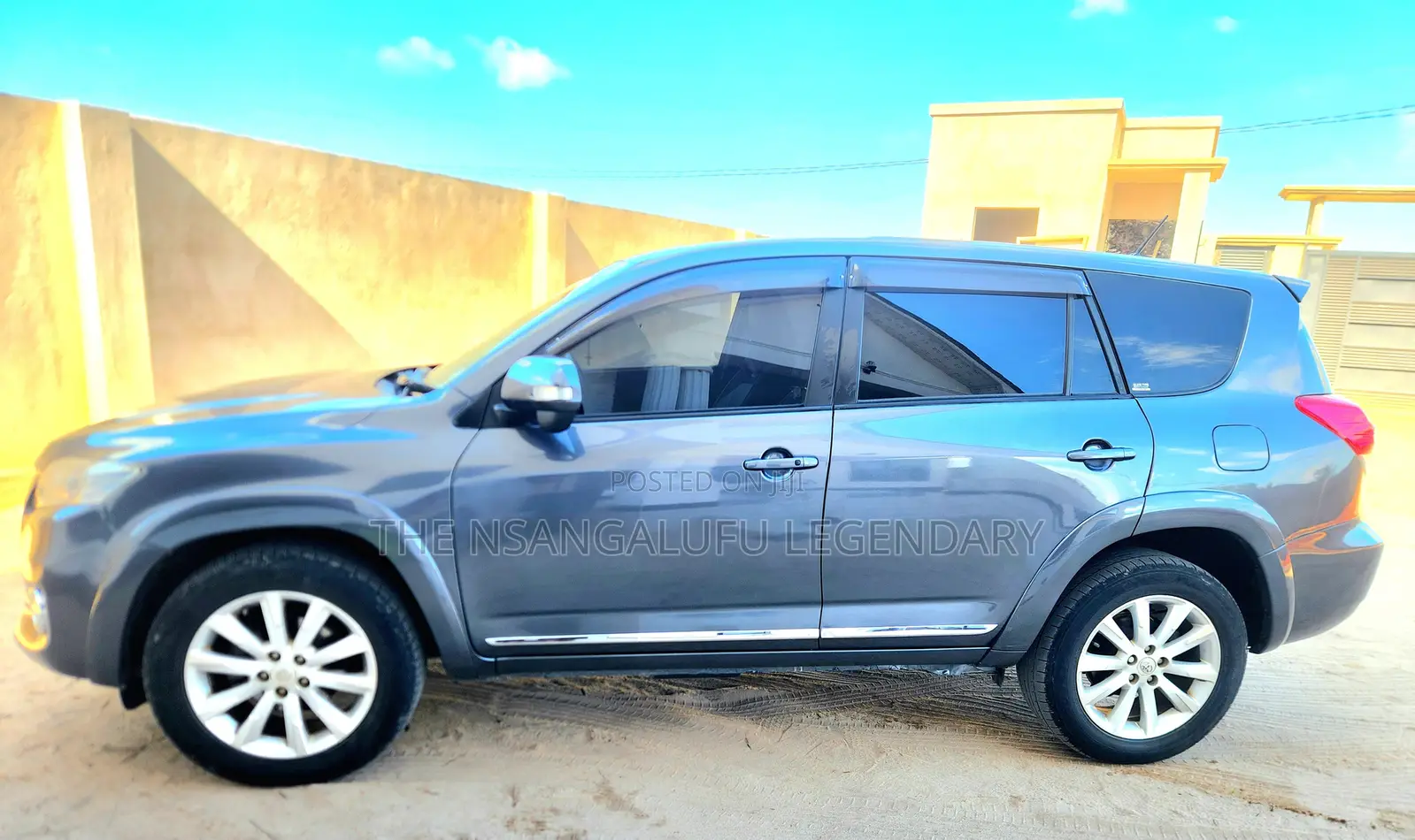 Toyota Vanguard 2010 Gray