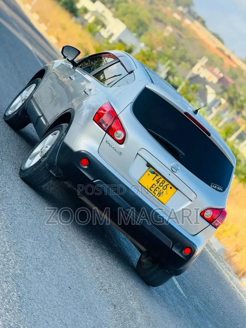 Nissan Dualis 2010 Silver