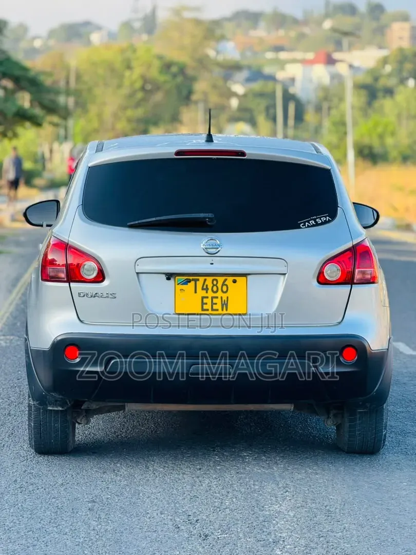 Nissan Dualis 2010 Silver