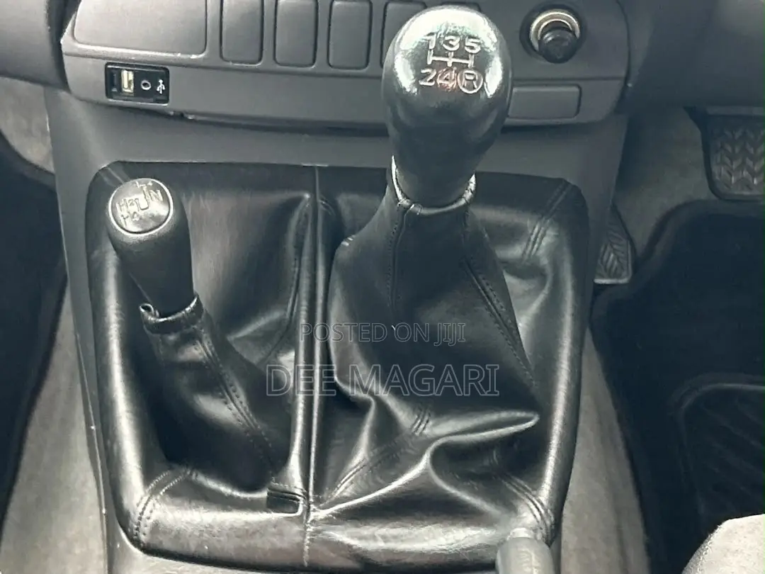 Toyota Hilux 2013 Gray
